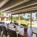 Villa Vela